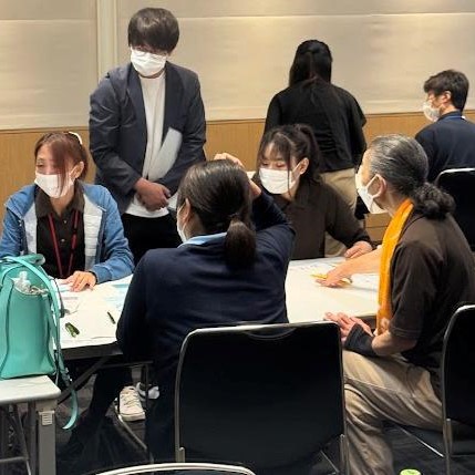 研修参加のご報告 ～柏のまちで介護を楽しむ100の方法～