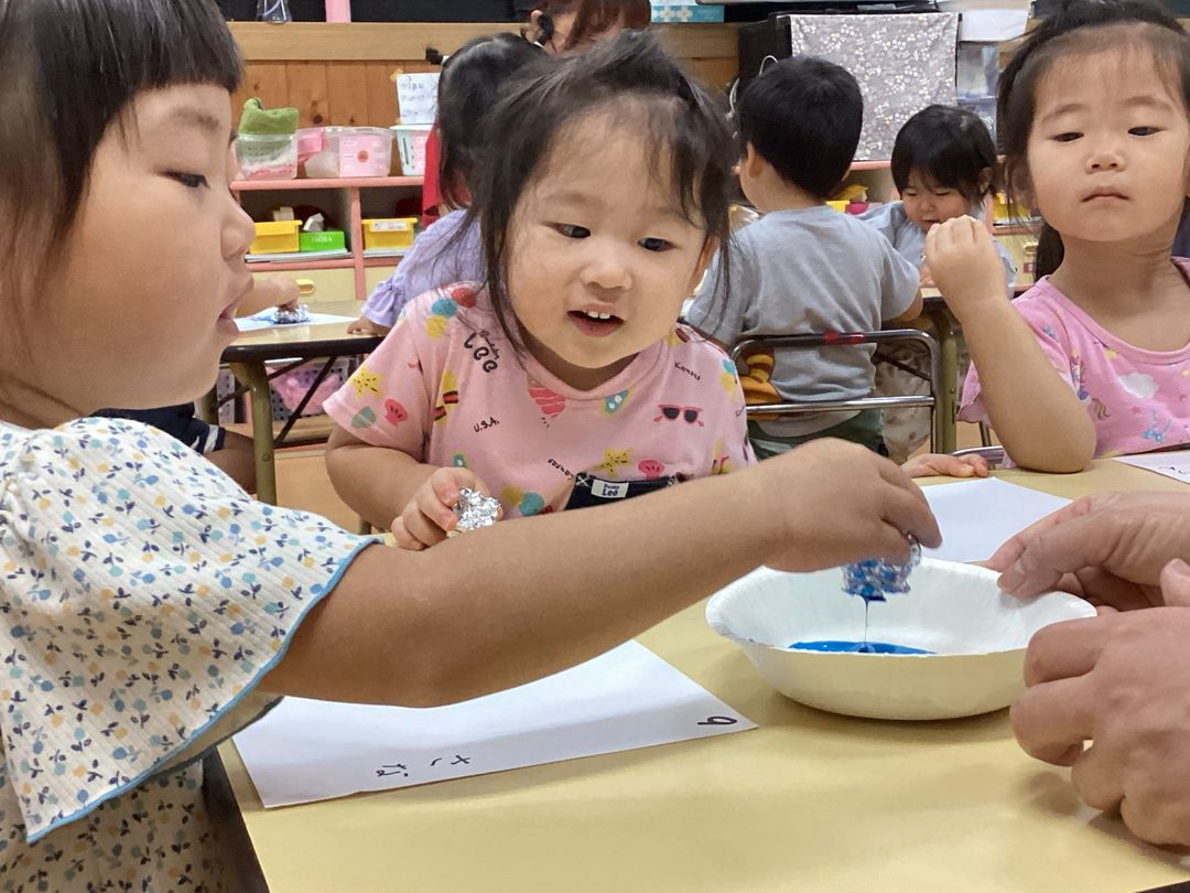 月の製作🖍（２歳児　ちゅうりっぷ組）
