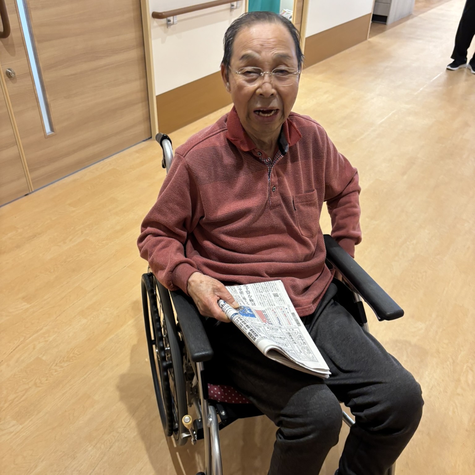 📮郵便ポストとともに、朝の新聞タイムの仲間も増えました。