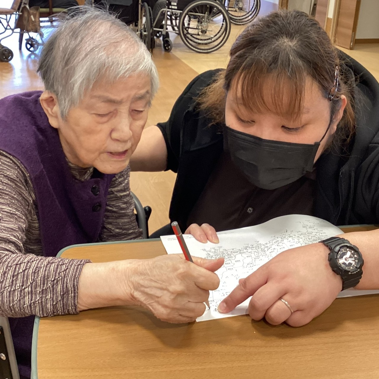 日頃のご様子 ~みんなで脳トレ~ 日頃のご様子 ~みんなで脳トレ~