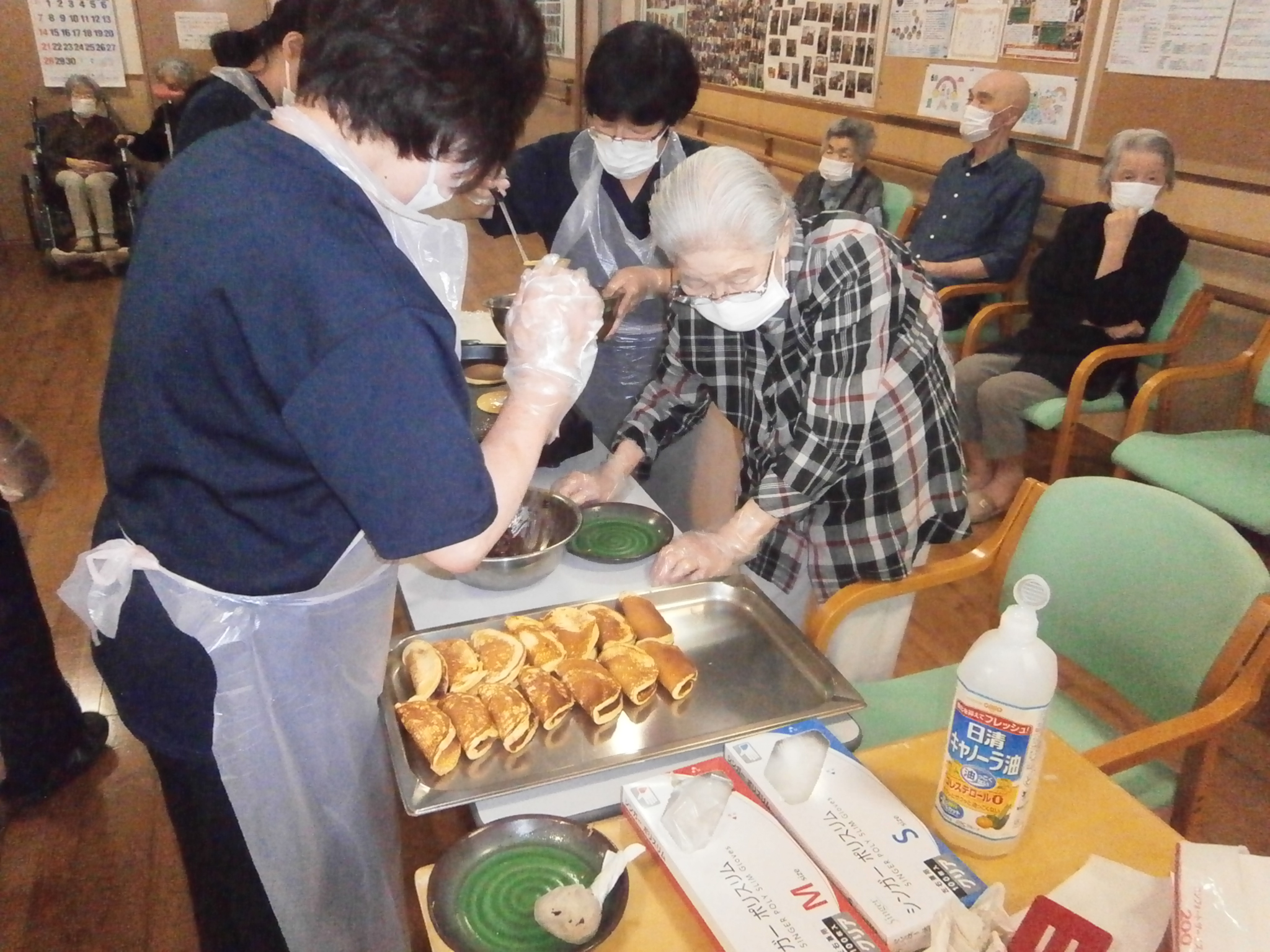 🍞本日のレクはどら焼き作り🍞