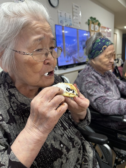 4階甲斐・駿河ユニットのハロウィンパンケーキパーティー🎃